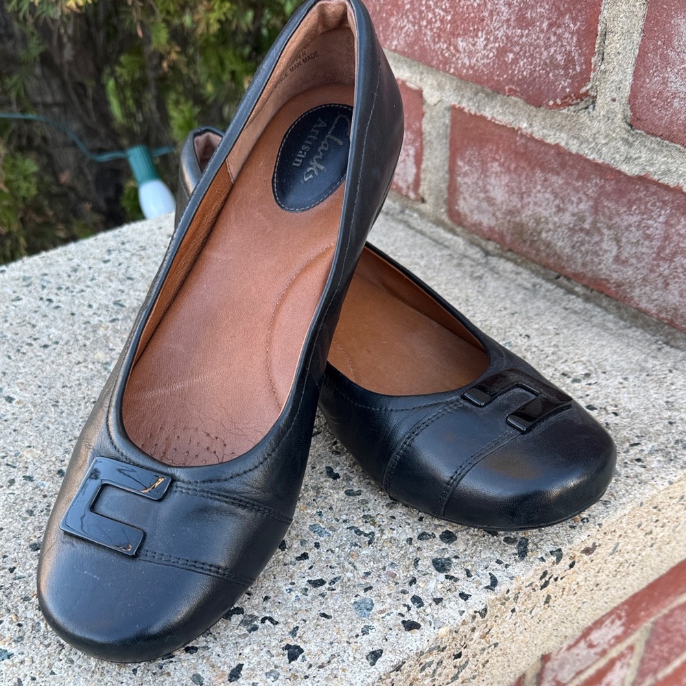 Clarks Artisan Women's Black Leather Flats 8.5Med